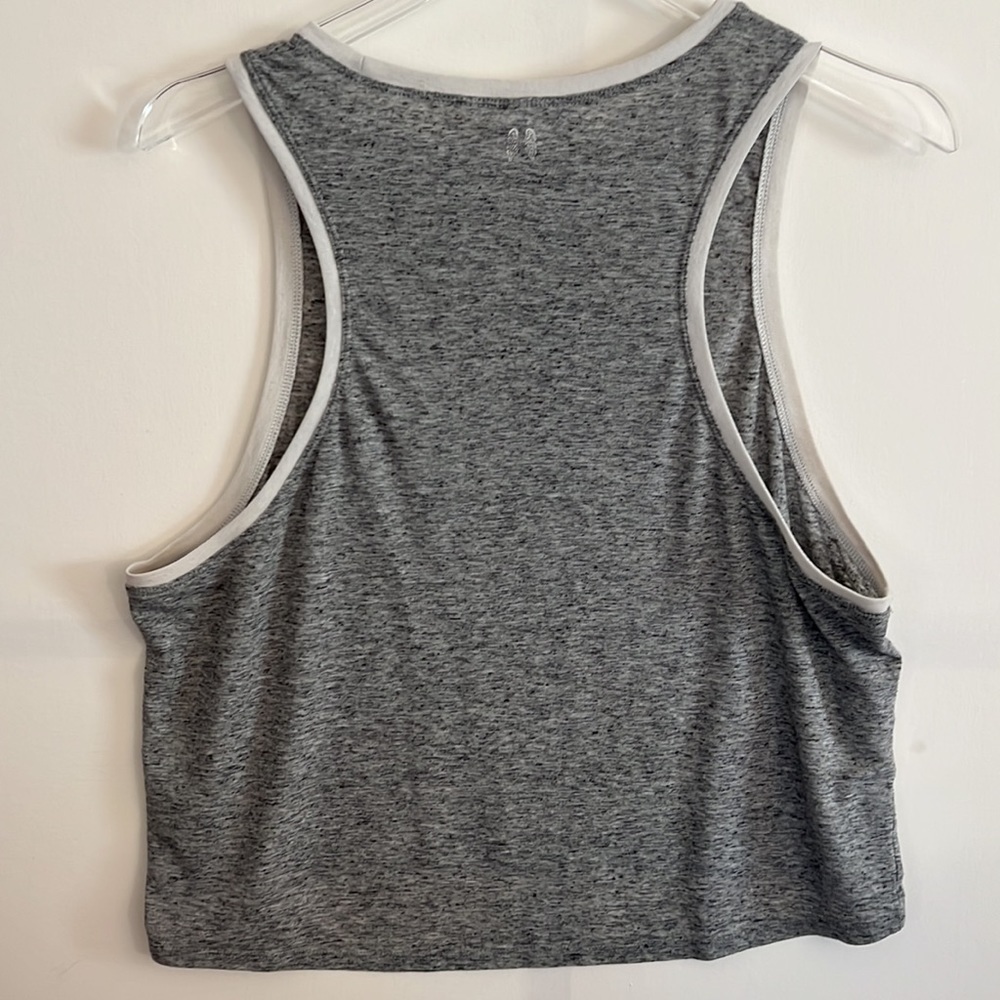 VICTORIA’S Secret Heather gray tank top with front pocket size M - Picture 2 of 16